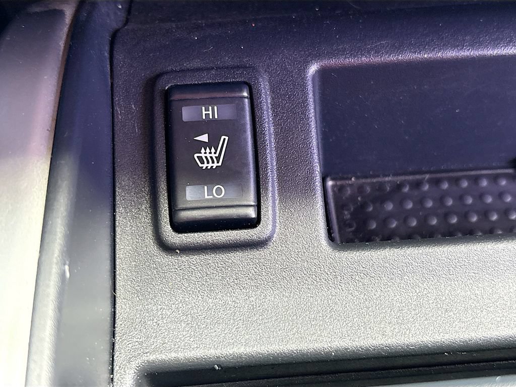 Used 2021 Nissan Titan SV w/ SV Convenience Package AWD/4WD image 19