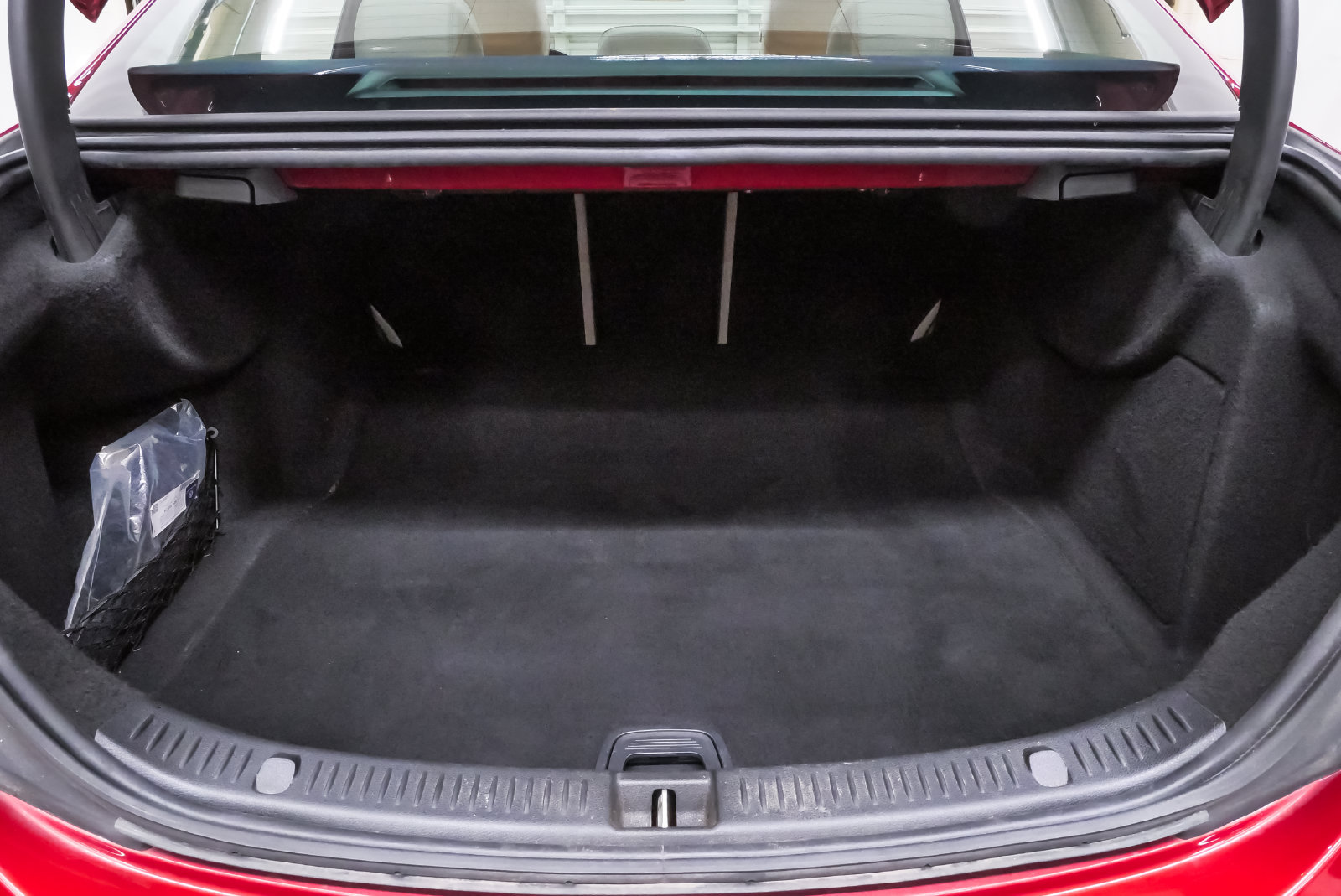 Used 2018 Mercedes-Benz E 300 4MATIC image 30