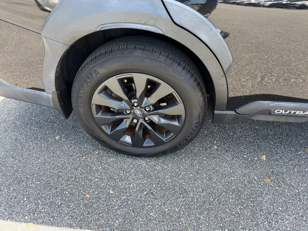 Used 2023 Subaru Outback Onyx Edition image 5