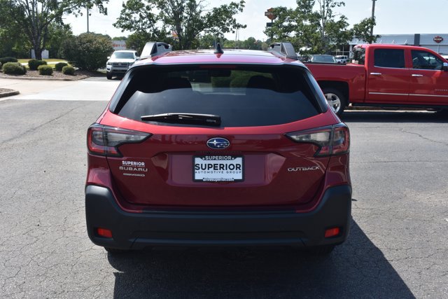 Used 2024 Subaru Outback Premium AWD/4WD image 6
