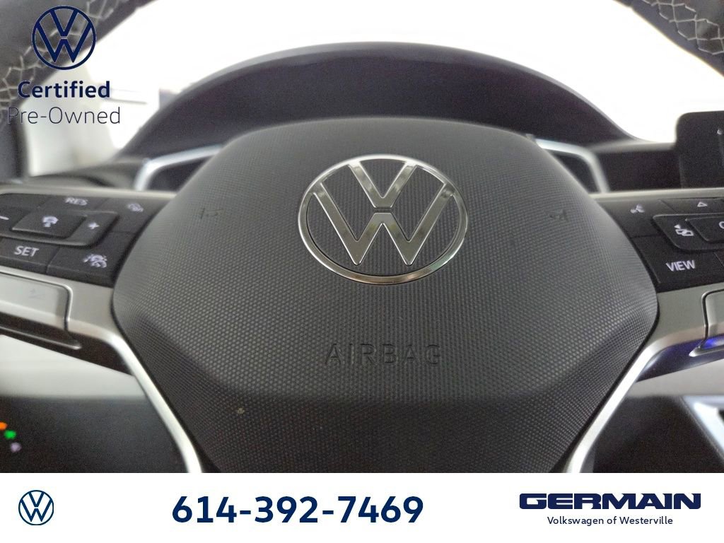 Certified 2025 Volkswagen Taos SE image 21