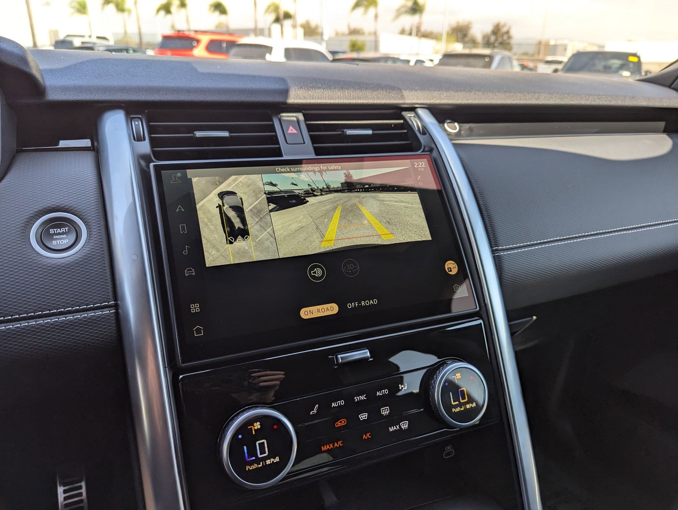 Used 2023 Land Rover Discovery S R-Dynamic image 26