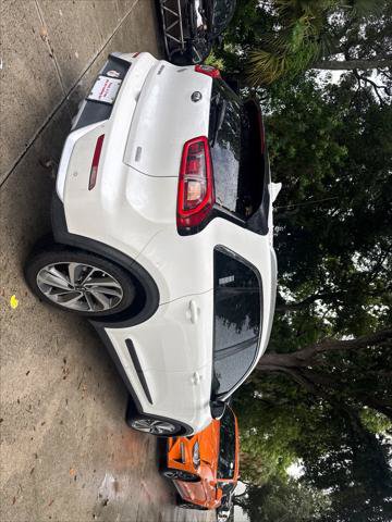 Used 2017 Kia Niro Touring FWD image 8