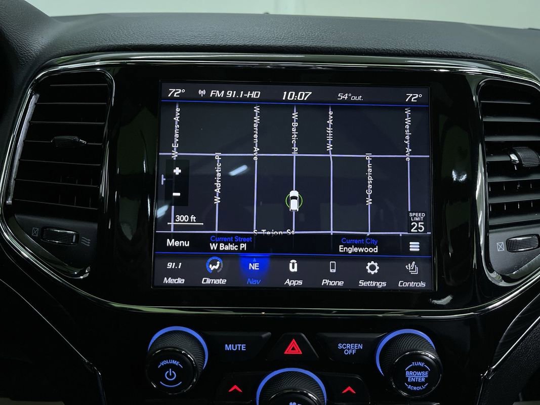 Used 2021 Jeep Grand Cherokee Limited w/ Luxury Group II image 24