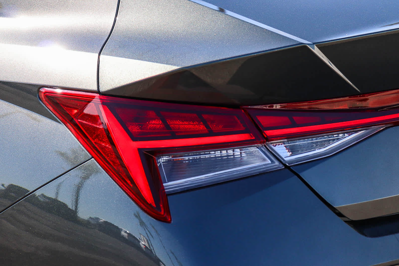 New 2026 Hyundai Elantra Limited FWD image 11