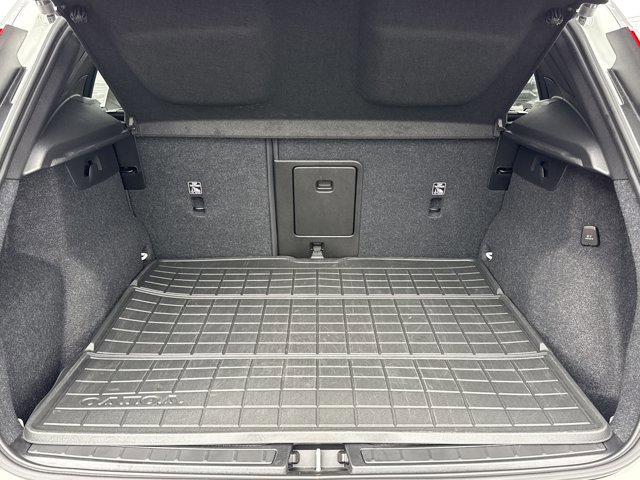Used 2023 Volvo XC40 Recharge Ultimate image 10