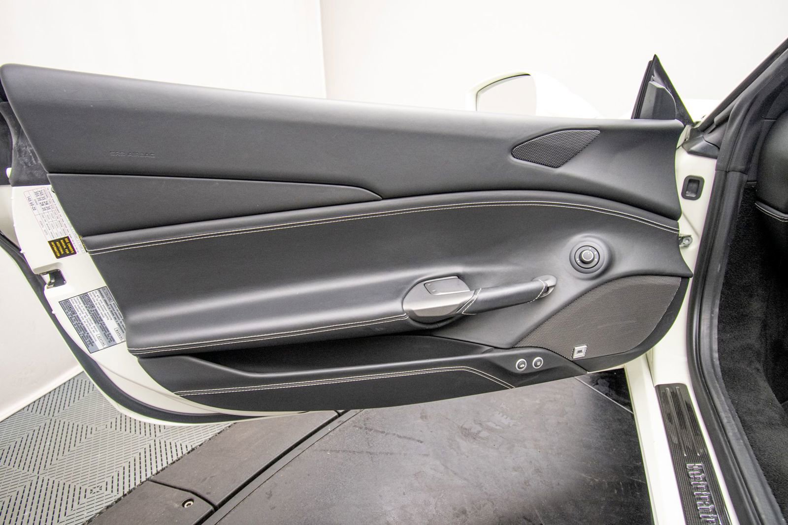 Used 2017 Ferrari 488 Spider image 40