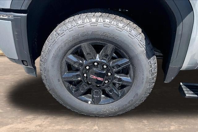New 2026 GMC Sierra 2500 AT4 w/ AT4 Premium Plus Package AWD/4WD image 10