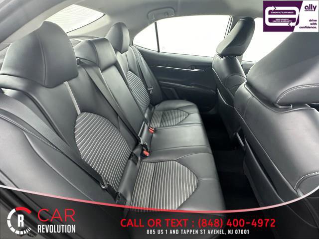 Used 2022 Toyota Camry SE FWD image 39