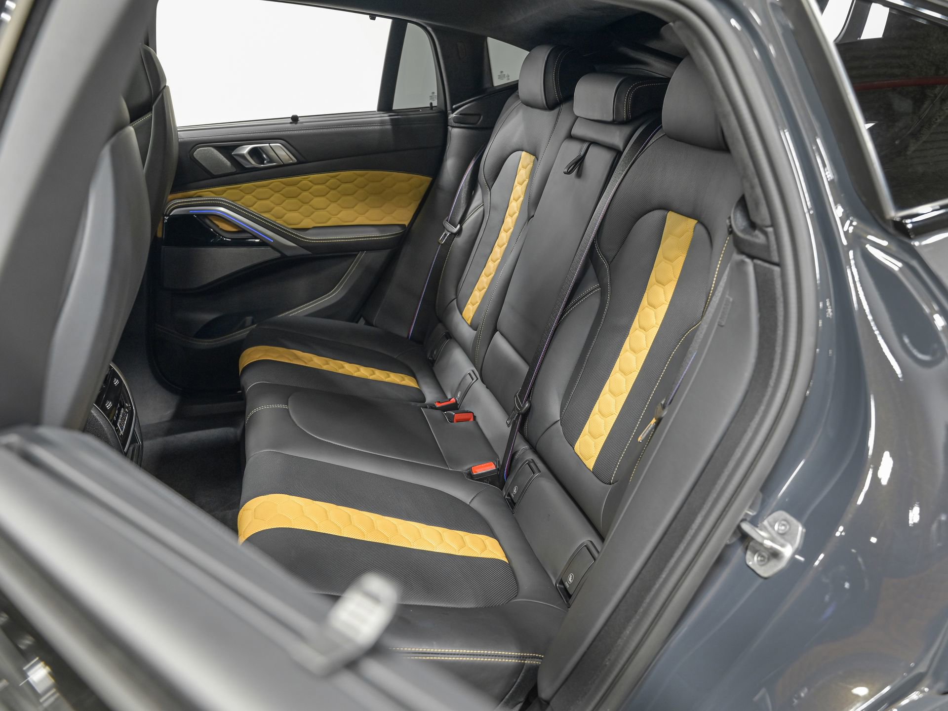 Used 2023 BMW X6 M w/ Competition Package AWD/4WD image 28