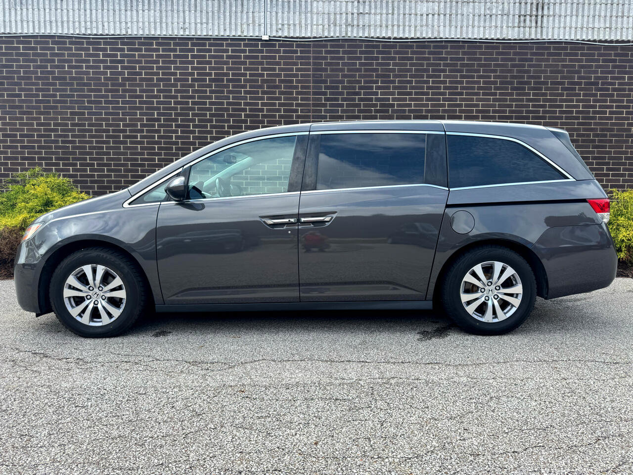 Used 2017 Honda Odyssey EX-L image 27