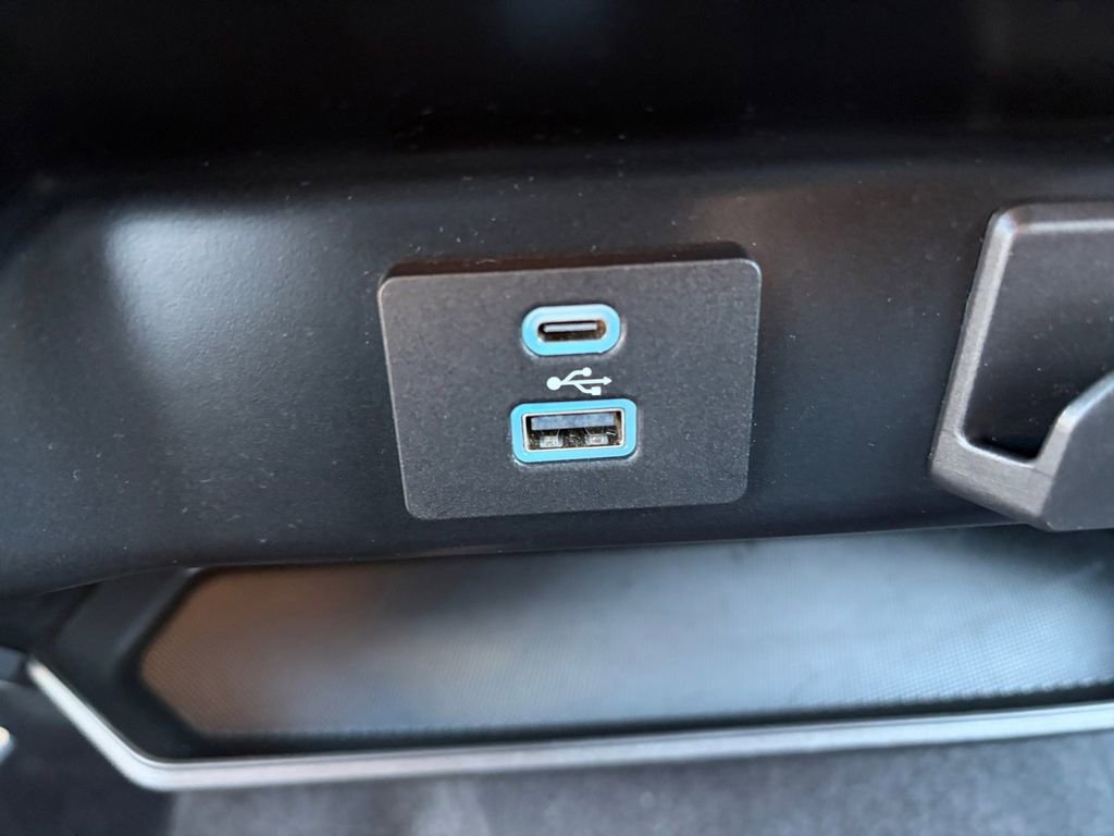 Used 2023 Ford F150 Lariat image 17