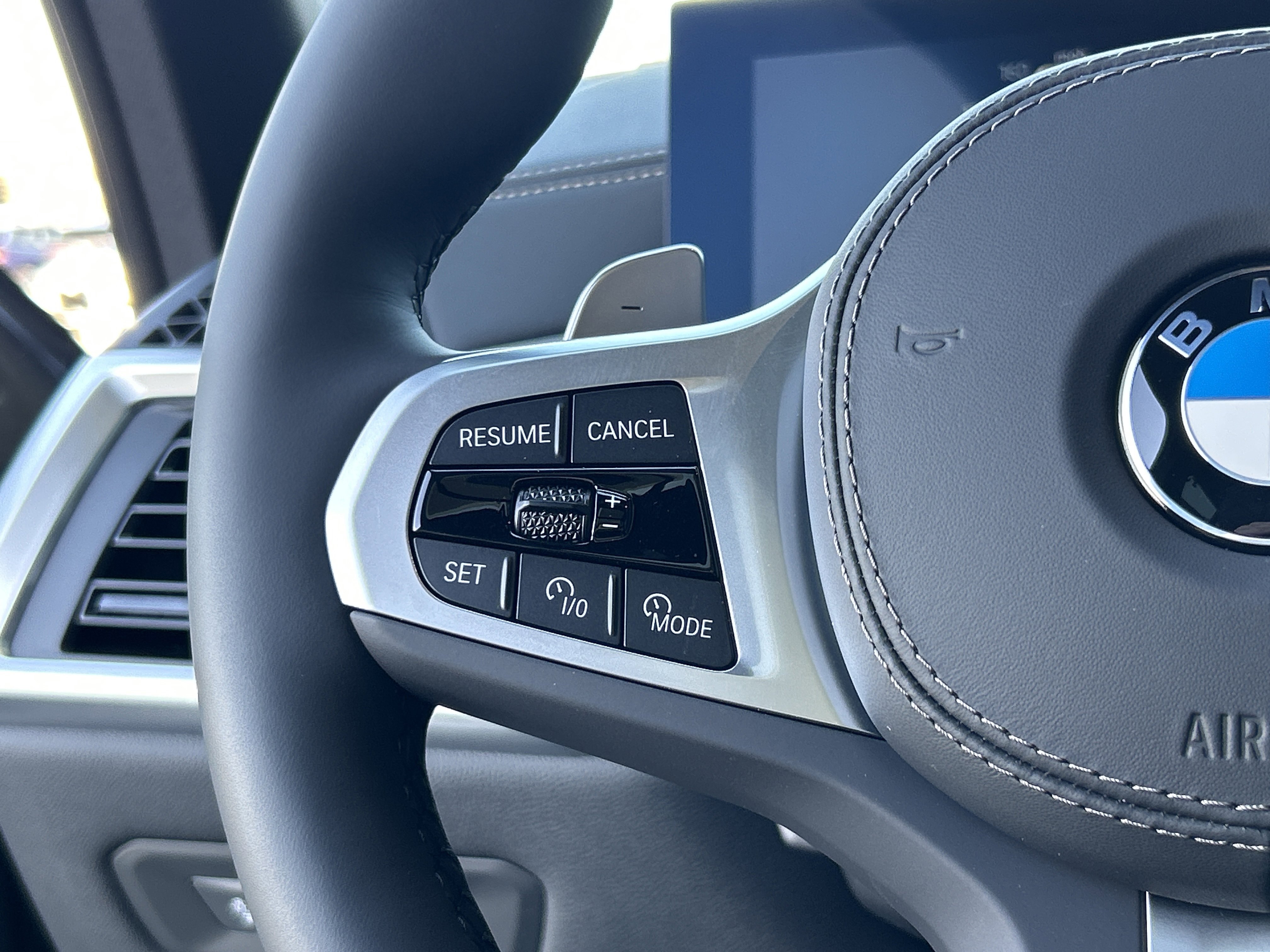 New 2026 BMW X5 xDrive40i w/ M Sport Package image 28