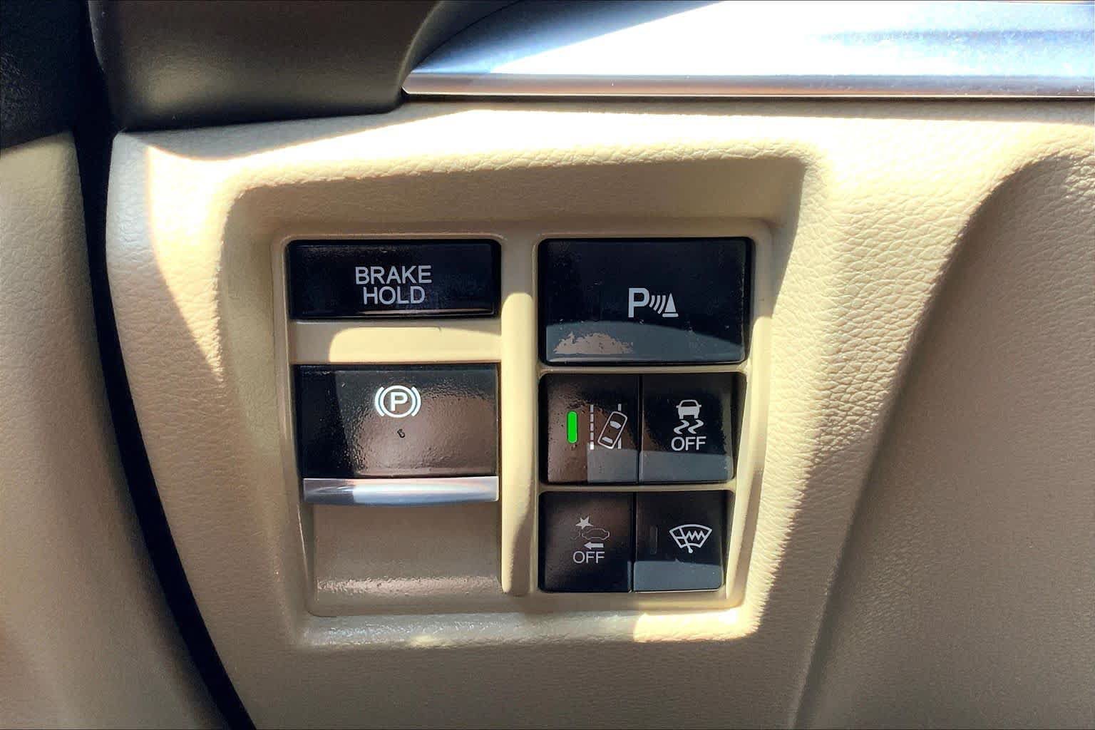 Used 2019 Acura MDX FWD w/ Advance Package image 34