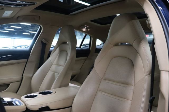Used 2020 Porsche Panamera Edition image 11