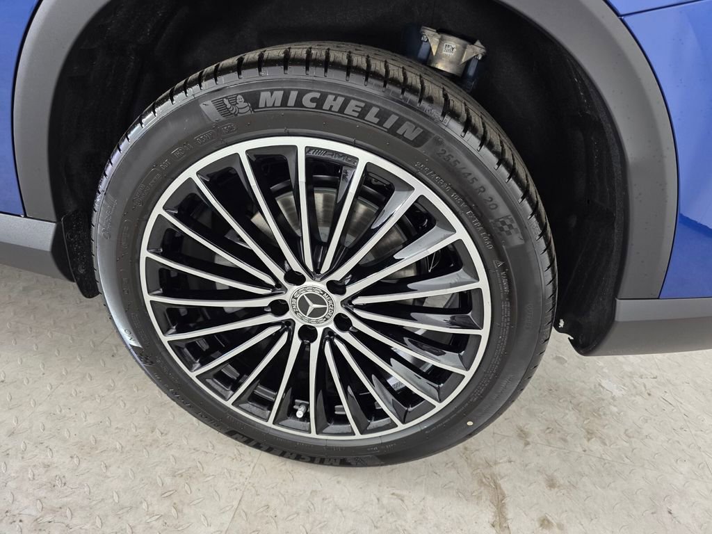 New 2026 Mercedes-Benz GLC 300 image 14