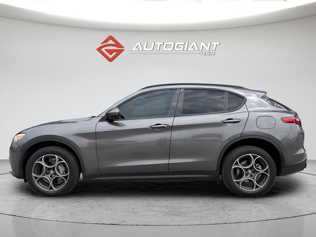 Used 2022 Alfa Romeo Stelvio Sprint RWD image 6