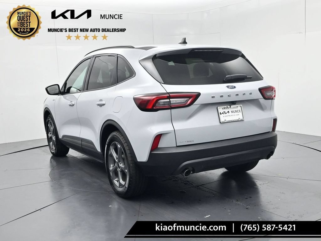 Used 2025 Ford Escape ST-Line FWD image 6