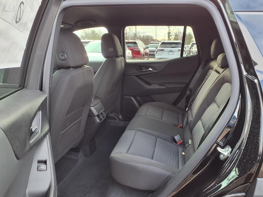New 2026 Chevrolet Equinox LT w/ LPO, Floor Liner Package image 9