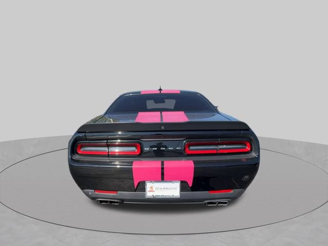 Used 2016 Dodge Challenger R/T Plus RWD image 9