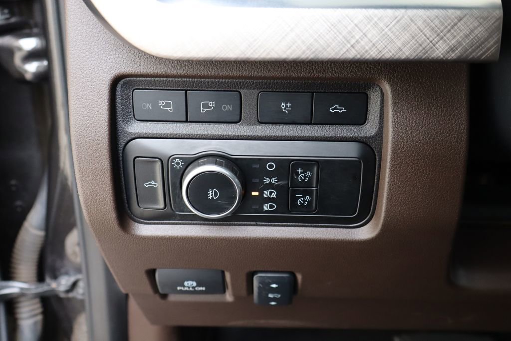 Used 2024 Ford F250 King Ranch w/ Chrome Package image 38