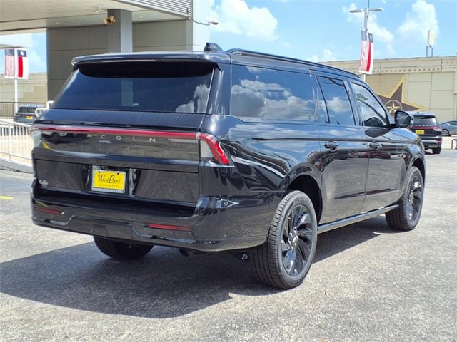 New 2025 Lincoln Navigator L Reserve w/ Jet Appearance Package image 2