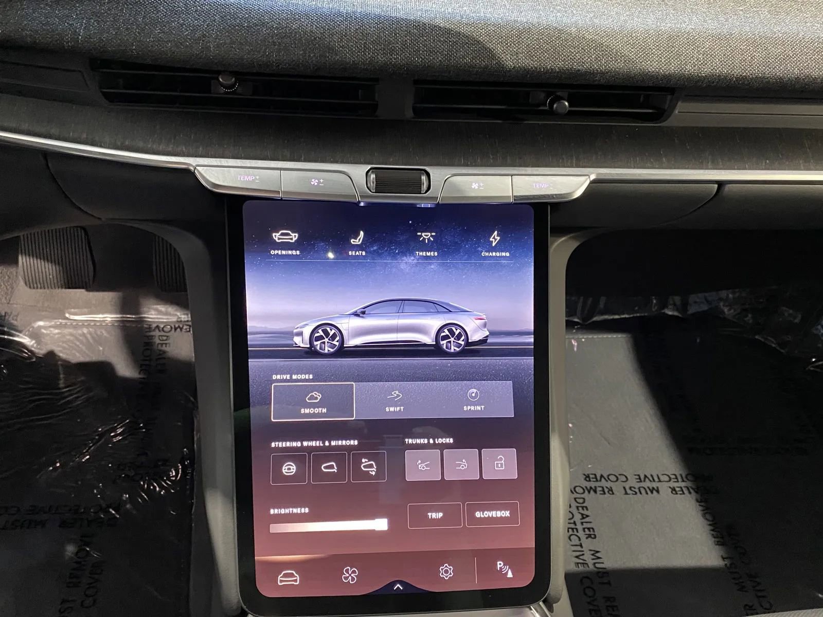 Used 2024 Lucid Air Touring image 16