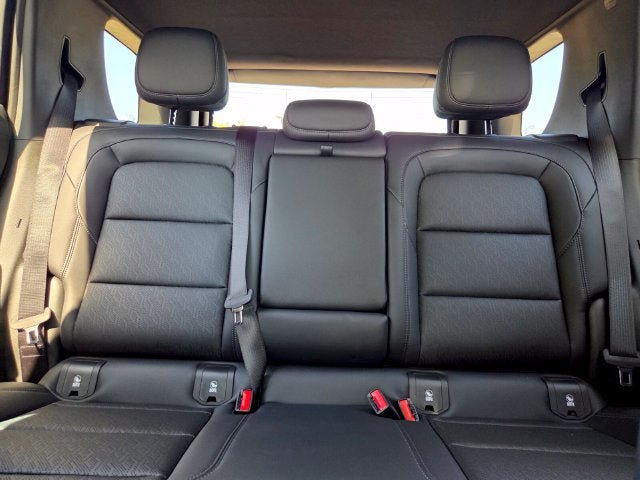 New 2027 Chevrolet Equinox LT w/ Convenience Package II FWD image 10