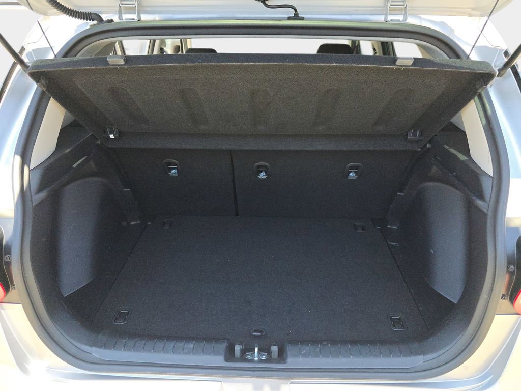 Used 2023 Hyundai Venue SEL FWD image 14