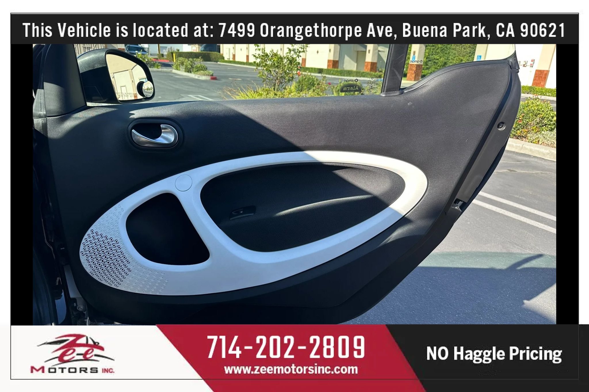 Used 2016 smart fortwo passion RWD image 35