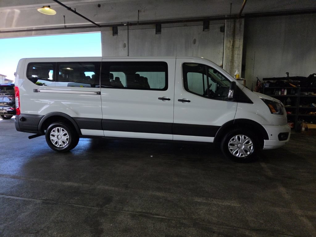 Used 2024 Ford Transit 350 XLT RWD image 3