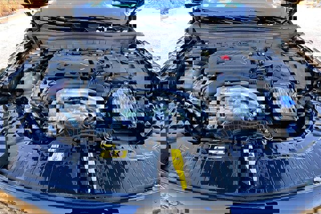 Certified 2025 Mercedes-Benz GLB 250 4MATIC image 33