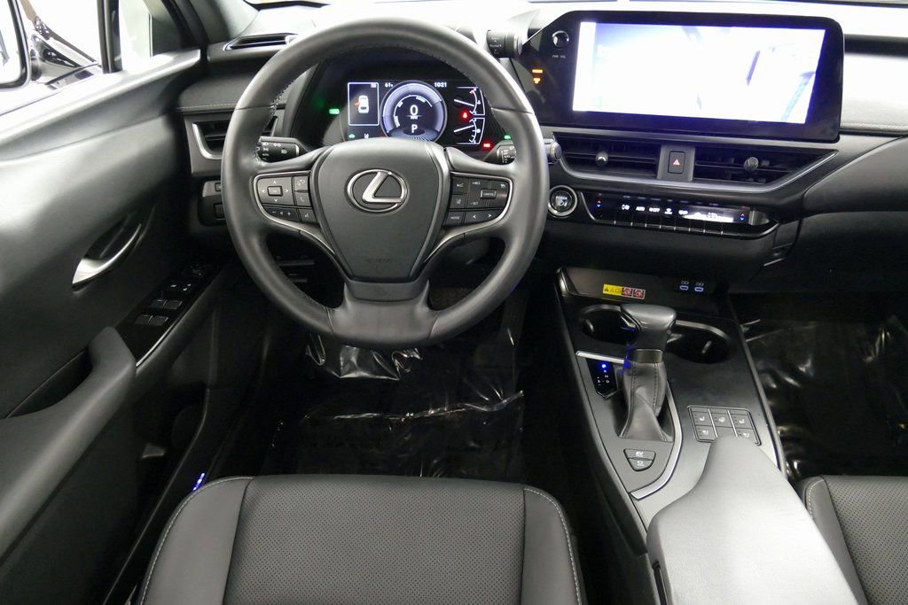Used 2023 Lexus UX 250h AWD w/ Premium Package image 26