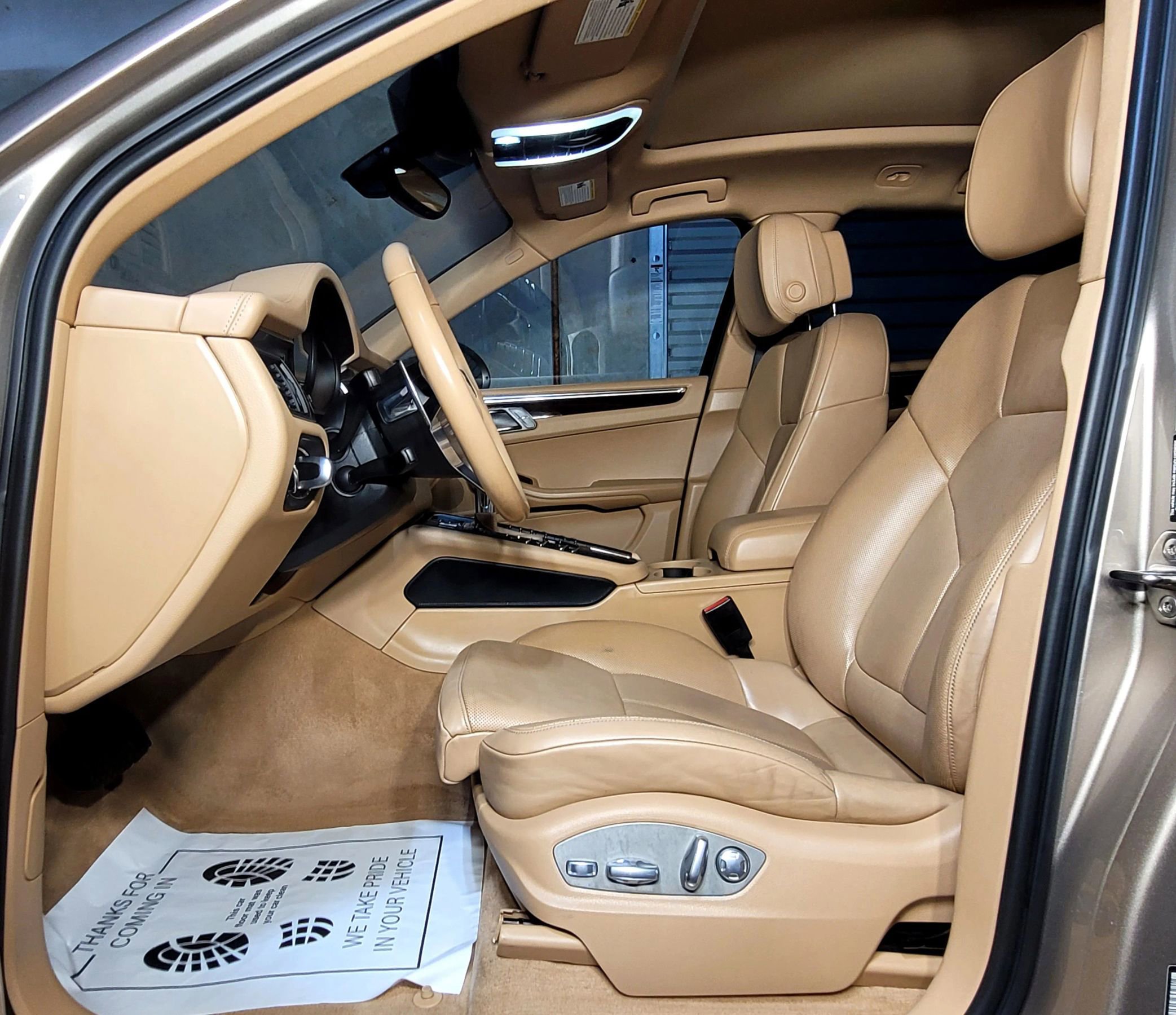 Used 2015 Porsche Macan S AWD/4WD image 17