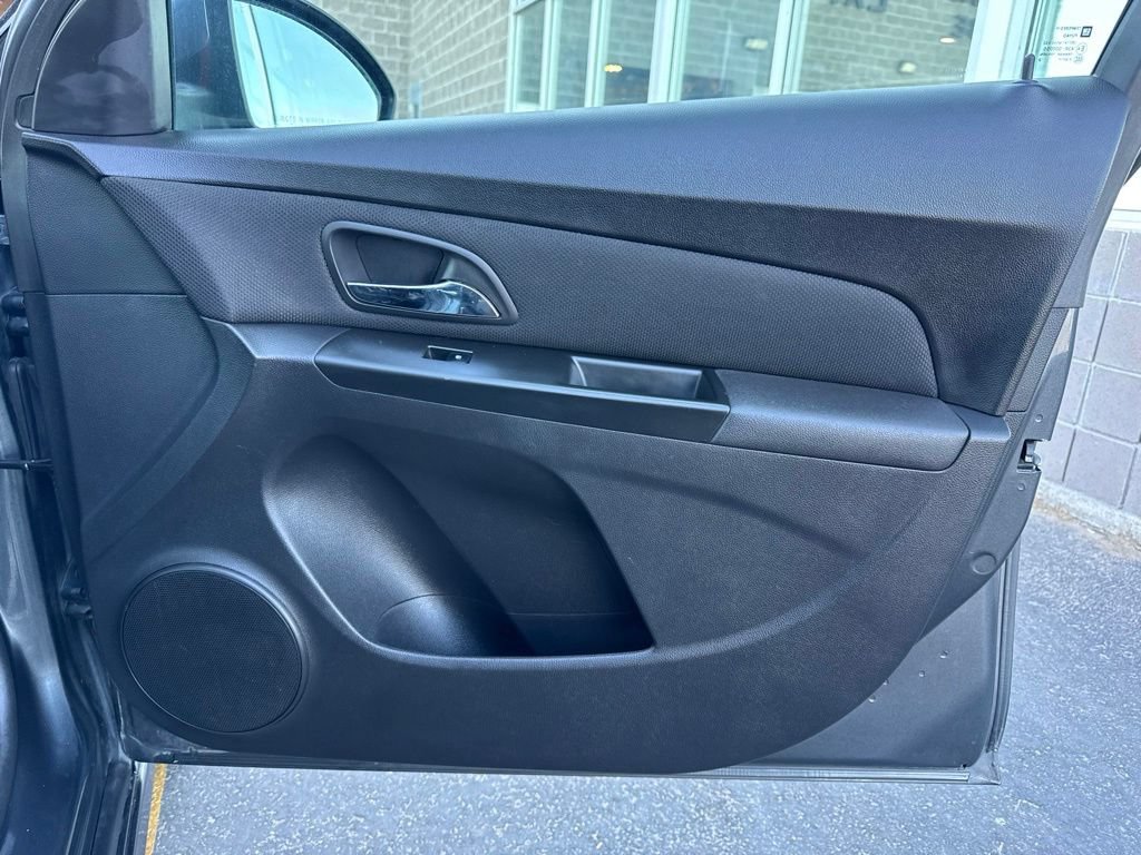 Used 2013 Chevrolet Cruze LT w/ RS Package FWD image 32