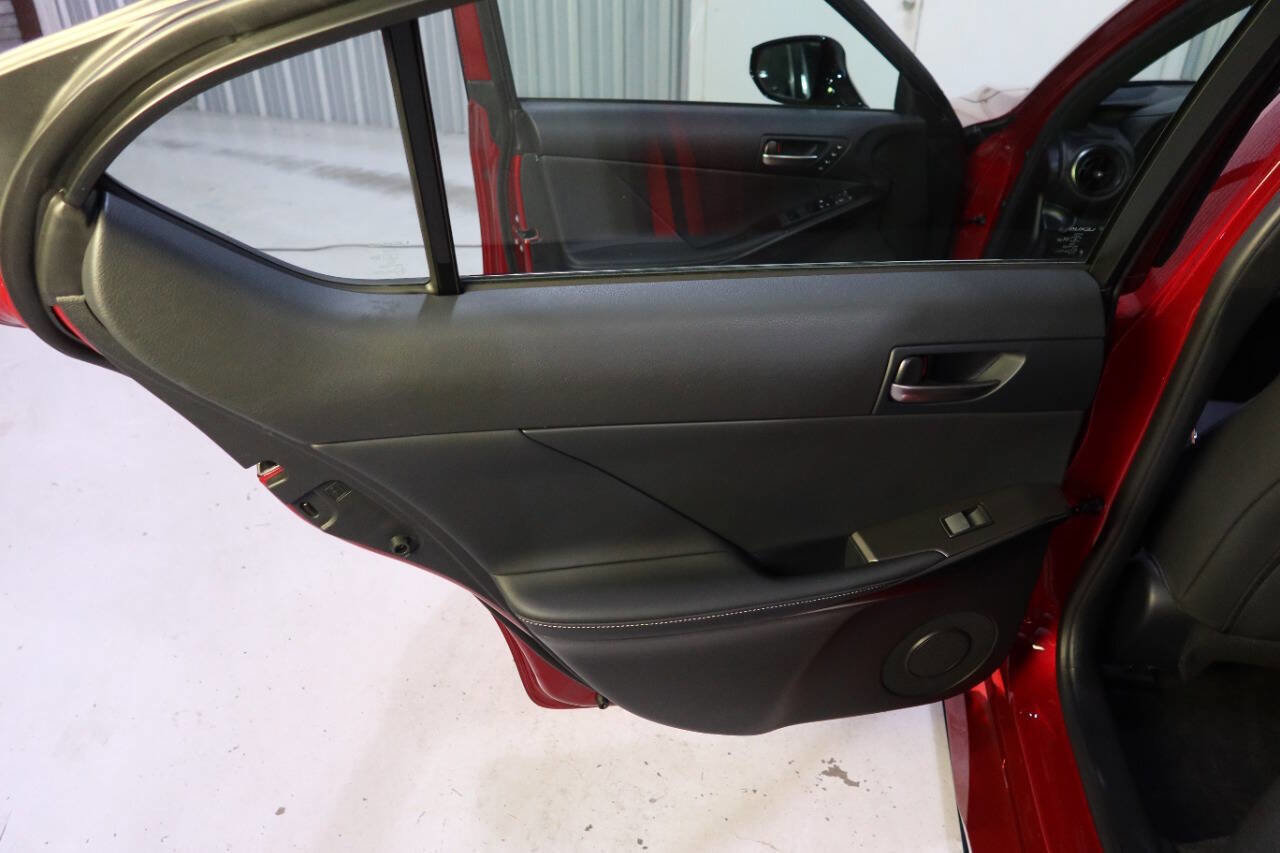 Used 2025 Lexus IS 350 F Sport RWD image 31