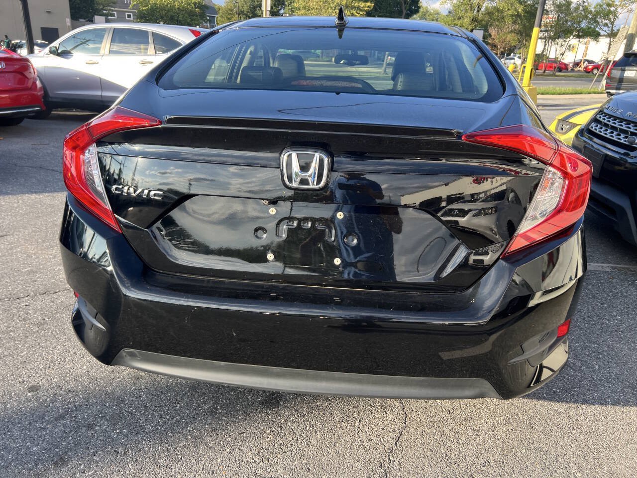 Used 2018 Honda Civic EX-L image 5