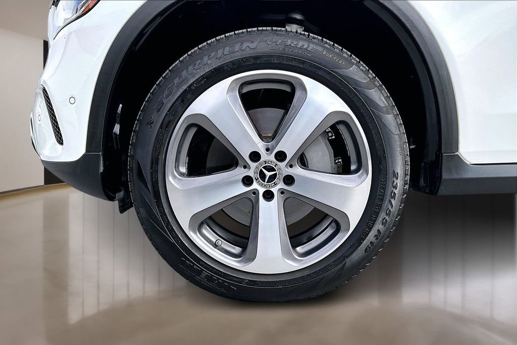 Used 2022 Mercedes-Benz GLC 300 4MATIC image 32