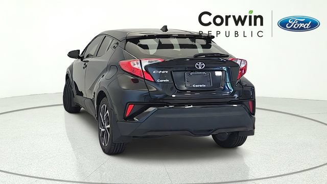 Used 2021 Toyota C-HR XLE FWD image 4