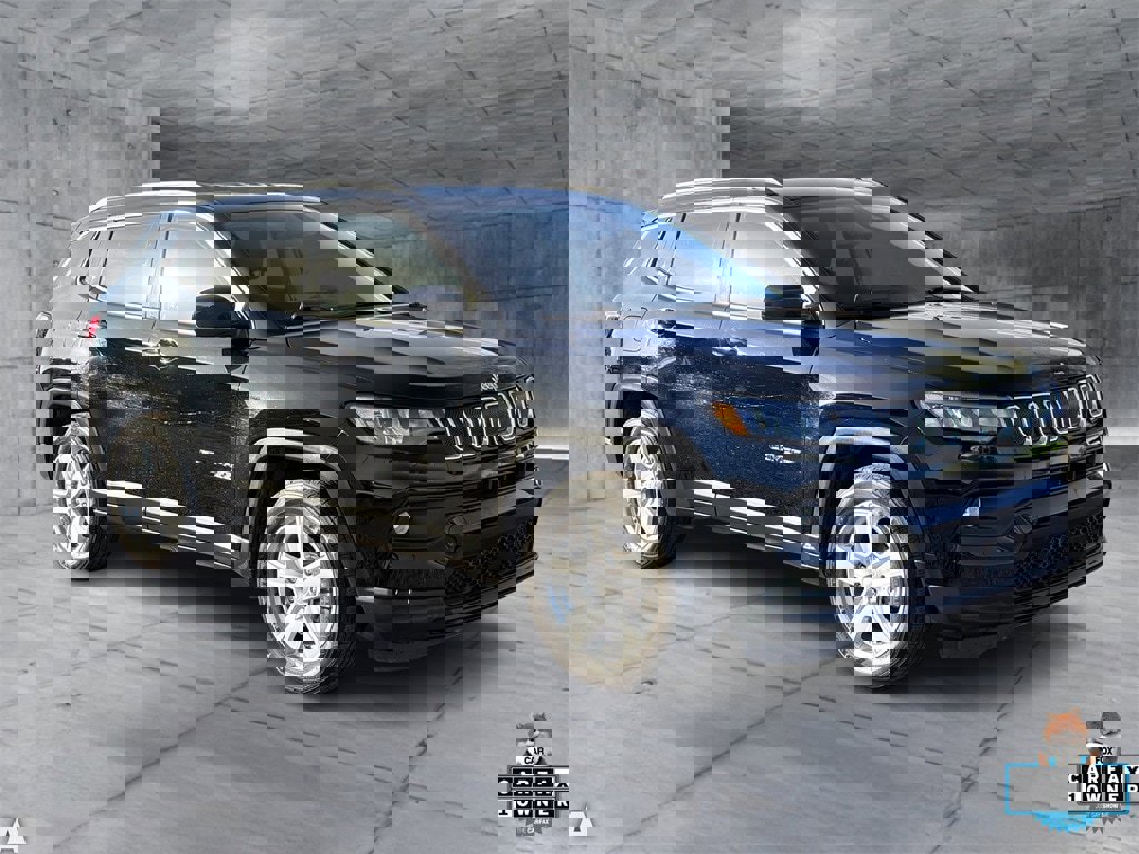 Certified 2022 Jeep Compass Latitude image 8