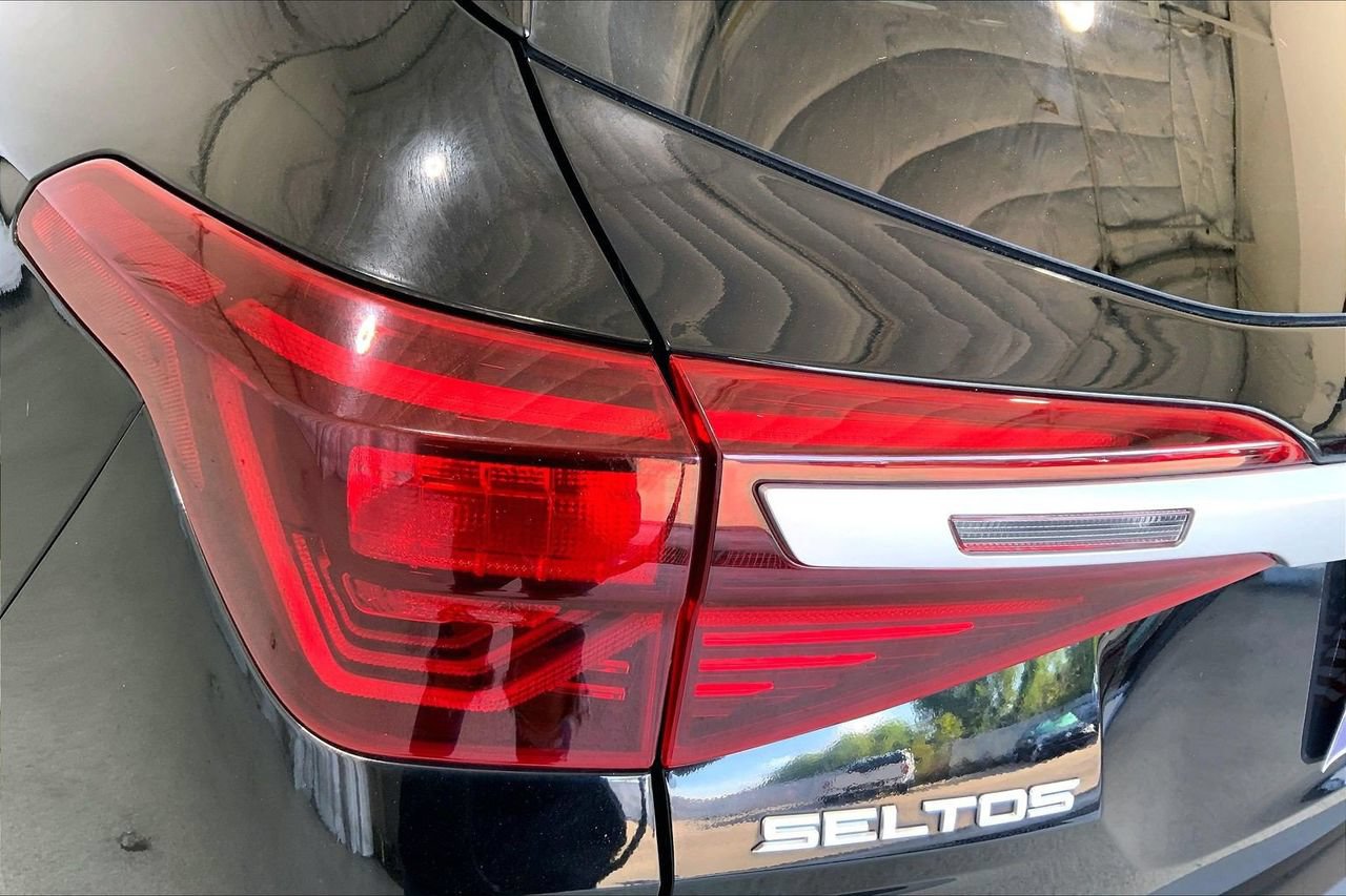 Used 2022 Kia Seltos SX AWD/4WD image 29