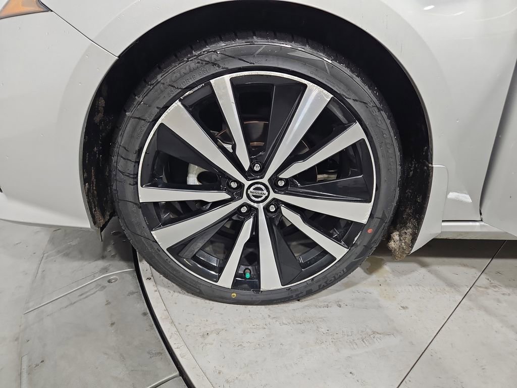 Used 2021 Nissan Altima 2.0 SR image 27