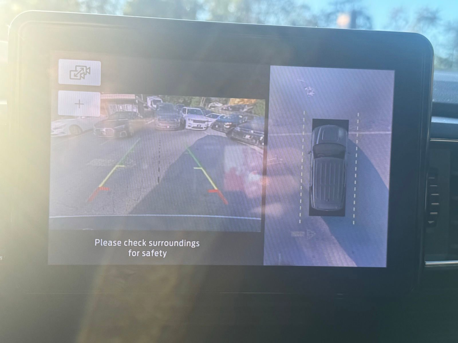 Used 2020 Ford Explorer Limited w/ Class III Trailer Tow Package image 9