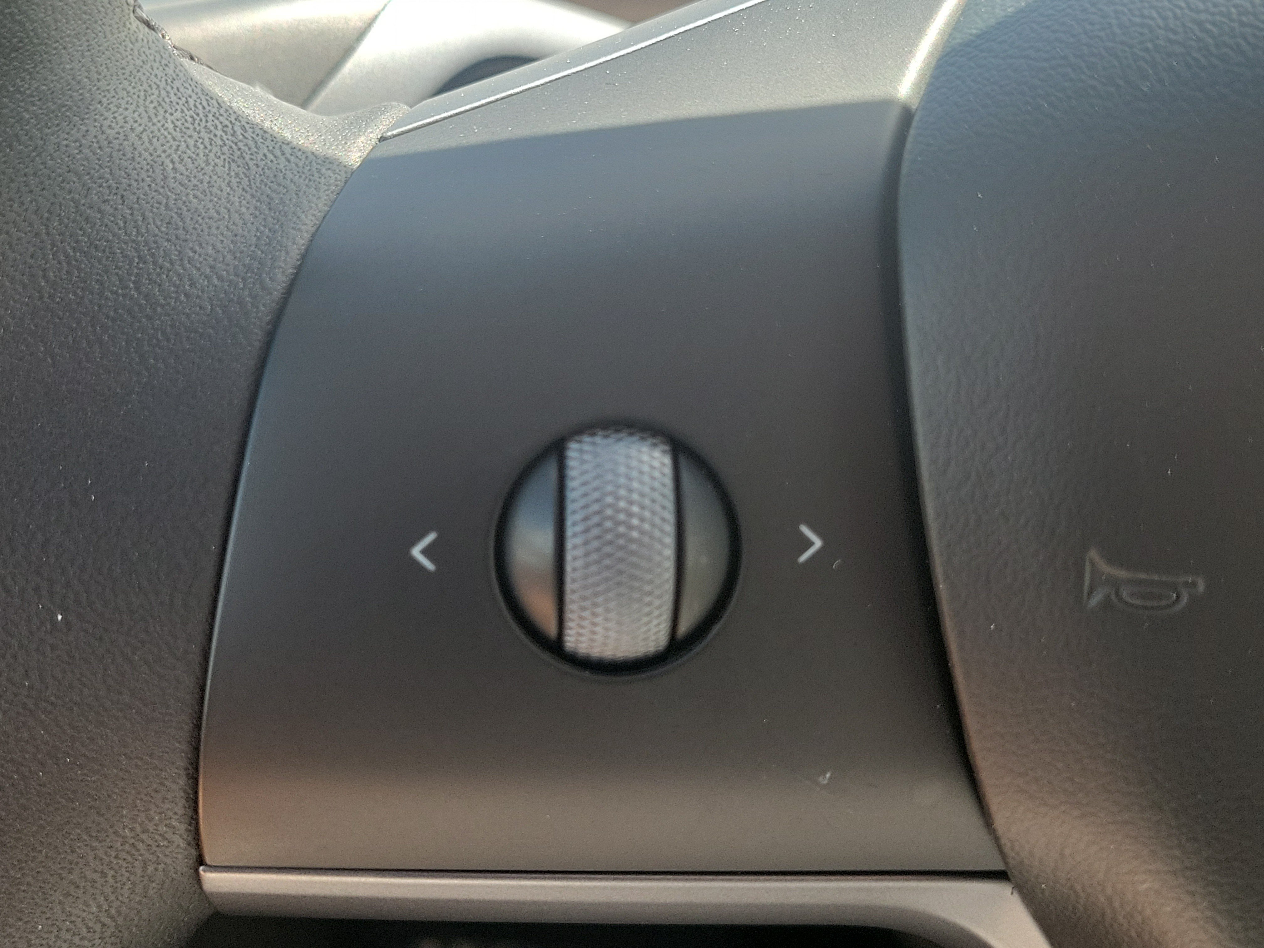 Used 2024 Tesla Model Y Long Range RWD image 24