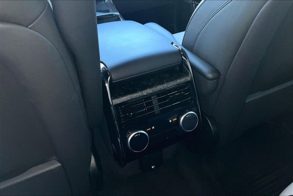 Used 2024 Land Rover Range Rover Sport Dynamic SE image 25
