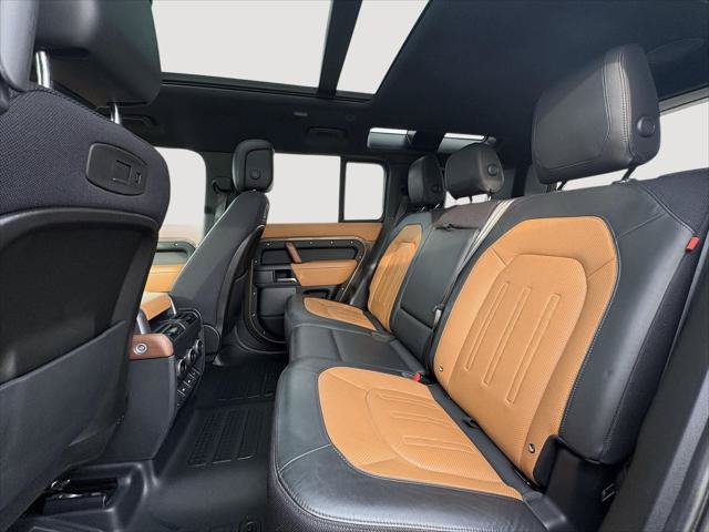 Used 2020 Land Rover Defender 110 X AWD/4WD image 22