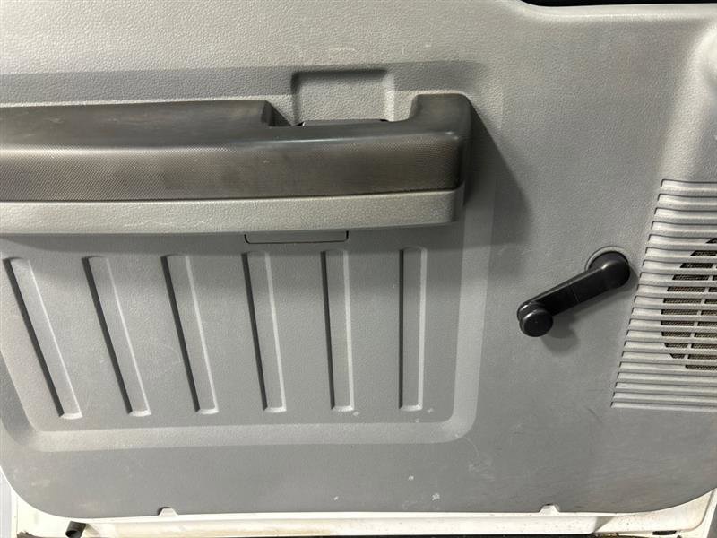 Used 2011 Ford F250 XL w/ XL Value Pkg image 14