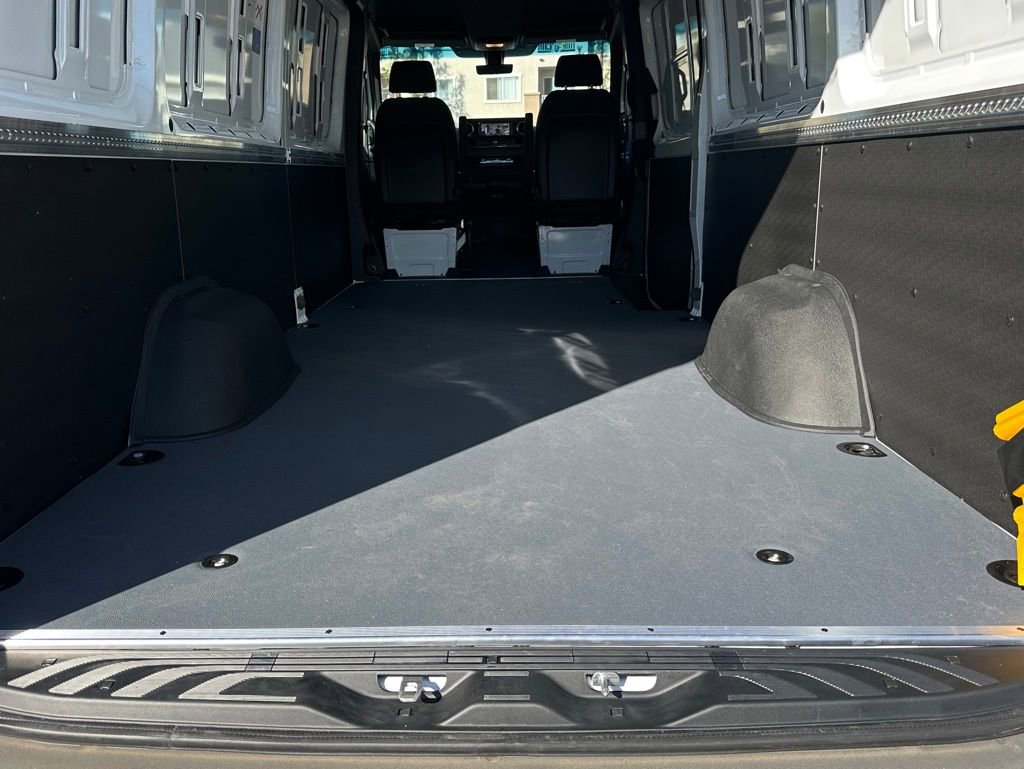 New 2025 Mercedes-Benz Sprinter 2500 image 9