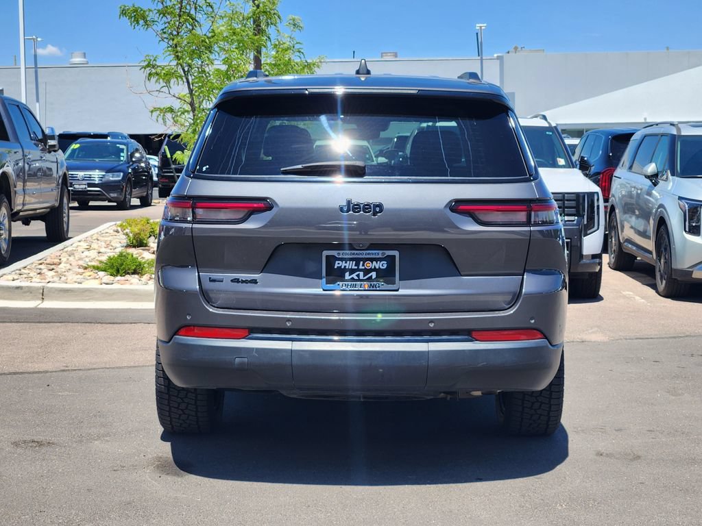 Used 2023 Jeep Grand Cherokee L Laredo AWD/4WD image 6