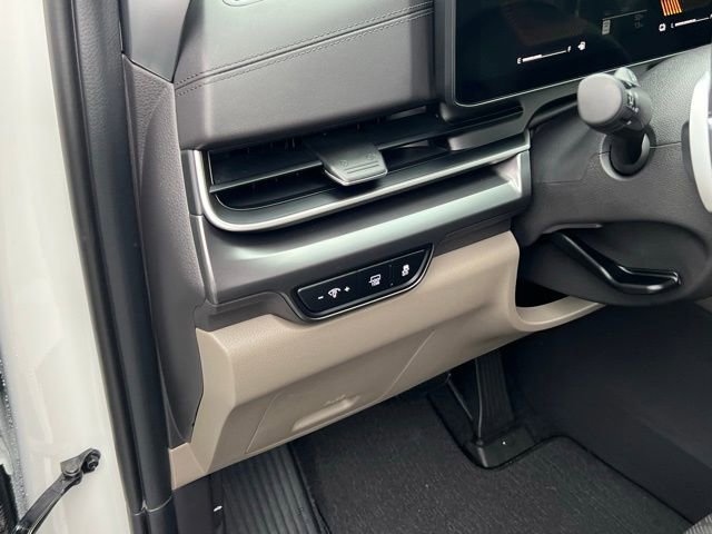 New 2026 Kia Carnival LXS image 13